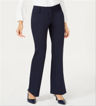 Calça feminina Alfani com acabamento em couro sintético e perna larga, tamanho 24x4,5, azul