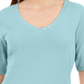 Blusa Karen Scott com decote em V e detalhes em botões, azul, tamanho 2XL