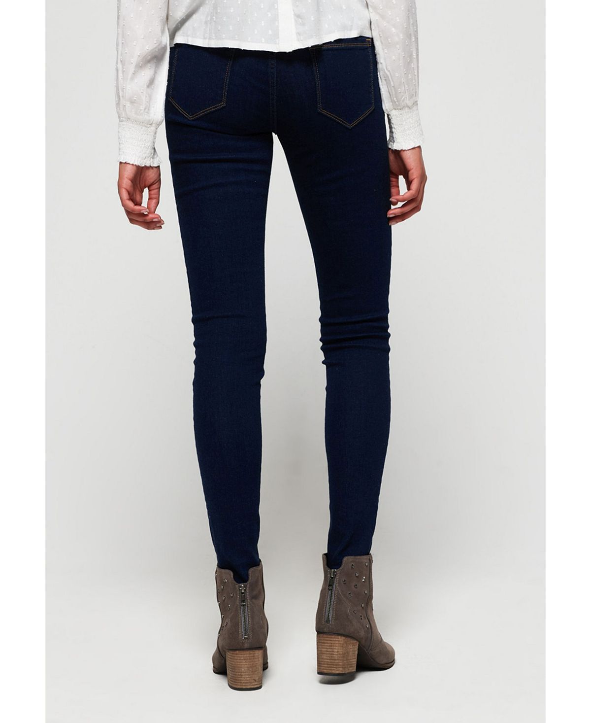 Calça jeans skinny feminina Superdry Cassie azul tamanho 30x28