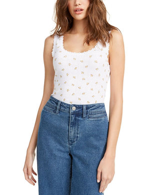 Blusa Ultra Flirt Junior com acabamento em renda Pointelle, branca, tamanho médio