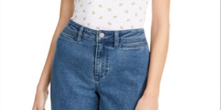 Blusa Ultra Flirt Junior com acabamento em renda Pointelle, branca, tamanho médio