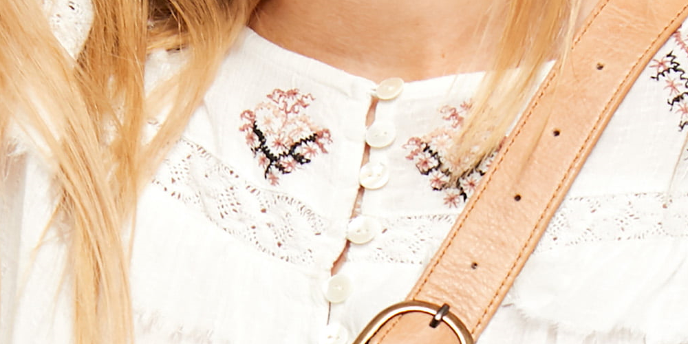 Blusa camponesa bordada Sweet Emotion da Free People para mulheres, tamanho grande, branca