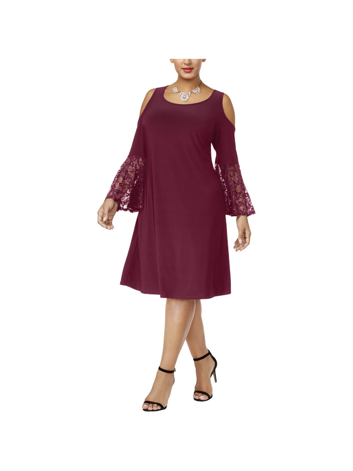 Vestido formal feminino R &amp; M Richards com decote redondo e manga sino mesclada e ombro de fora, tamanho 22W, vermelho