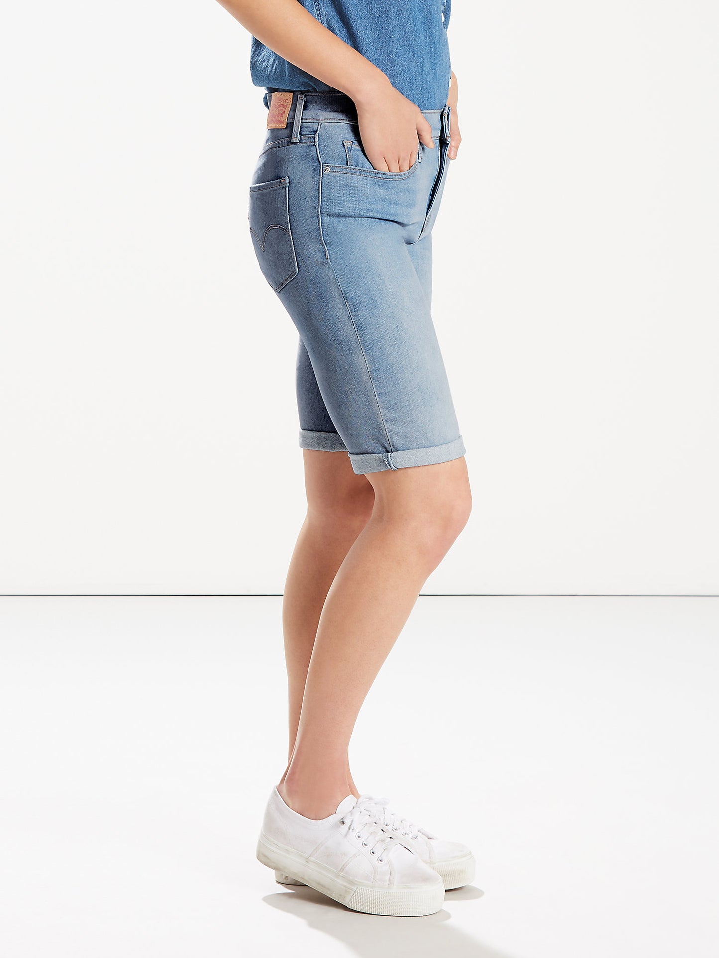 Bermuda jeans feminina Levi's azul tamanho 26