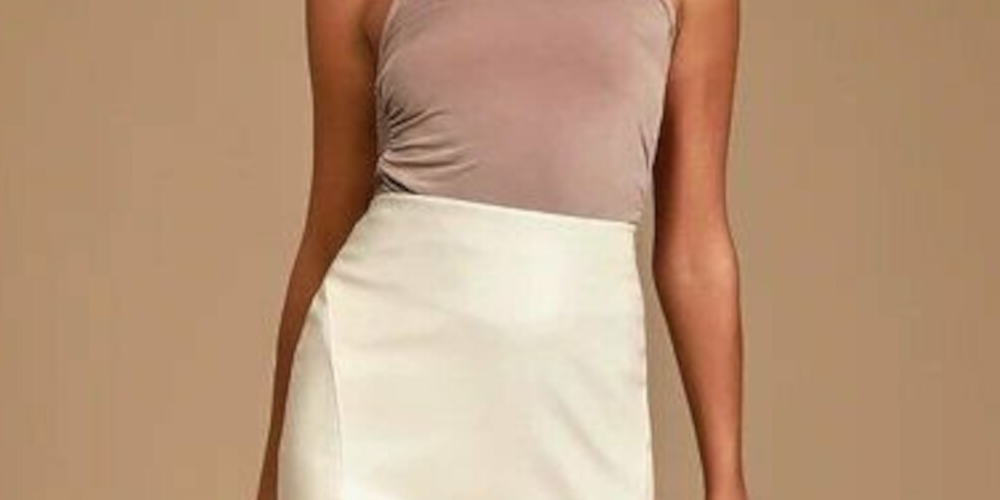 Blusa feminina Free People, um ombro só, franzida, roxa, tamanho M