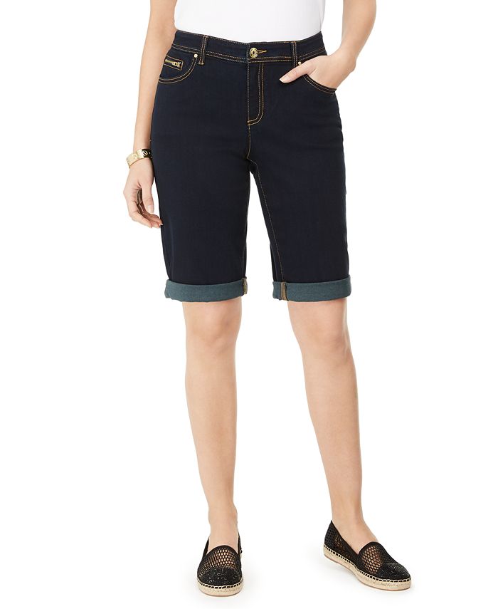 Shorts jeans femininos Curvy Fit Tikglo com punho, azul, tamanho 2, da INC Iternational Concepts