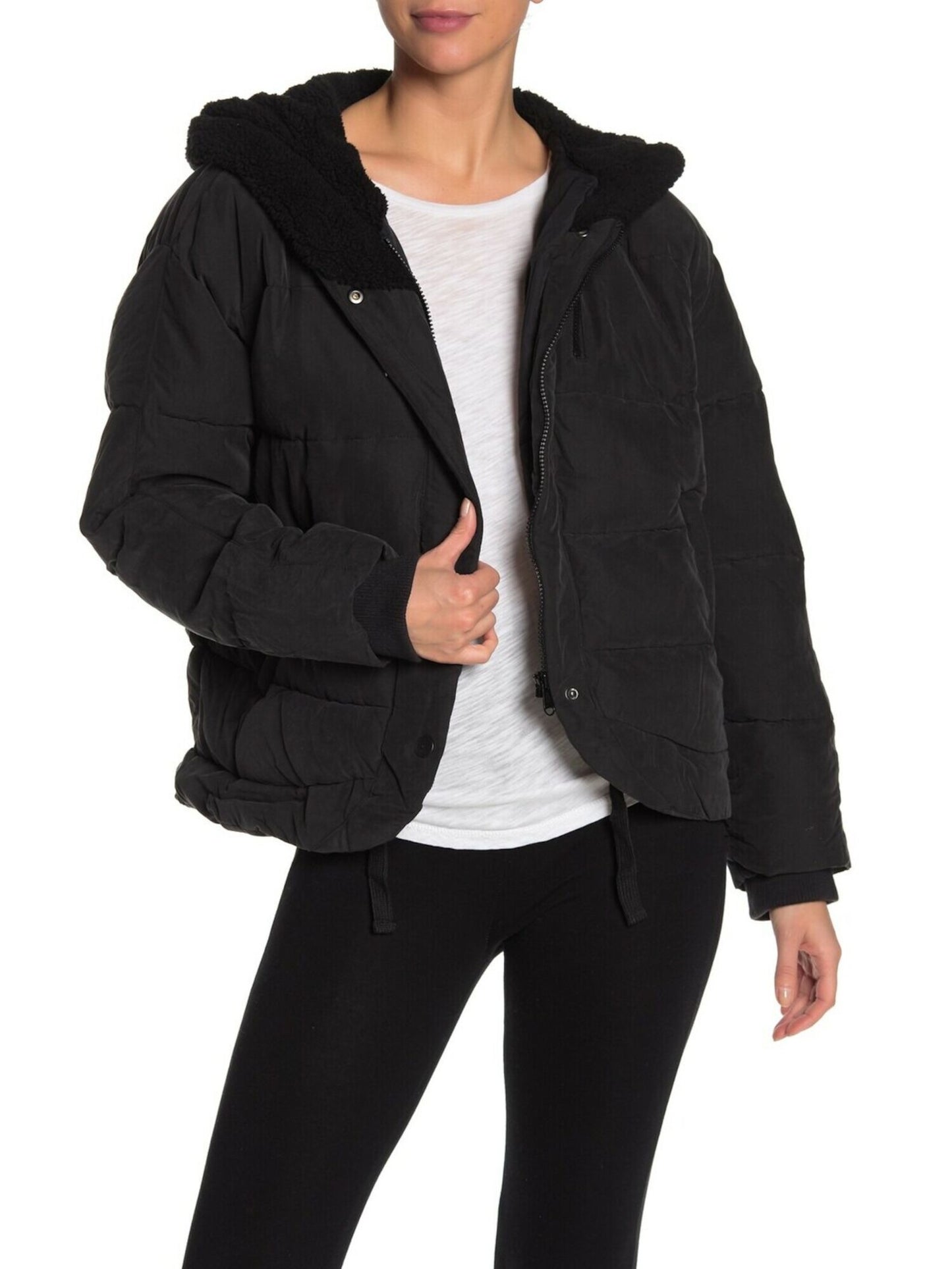 Jaqueta acolchoada com capuz e pele sintética Chill Factor da Free People para mulheres, preta, tamanho pequeno