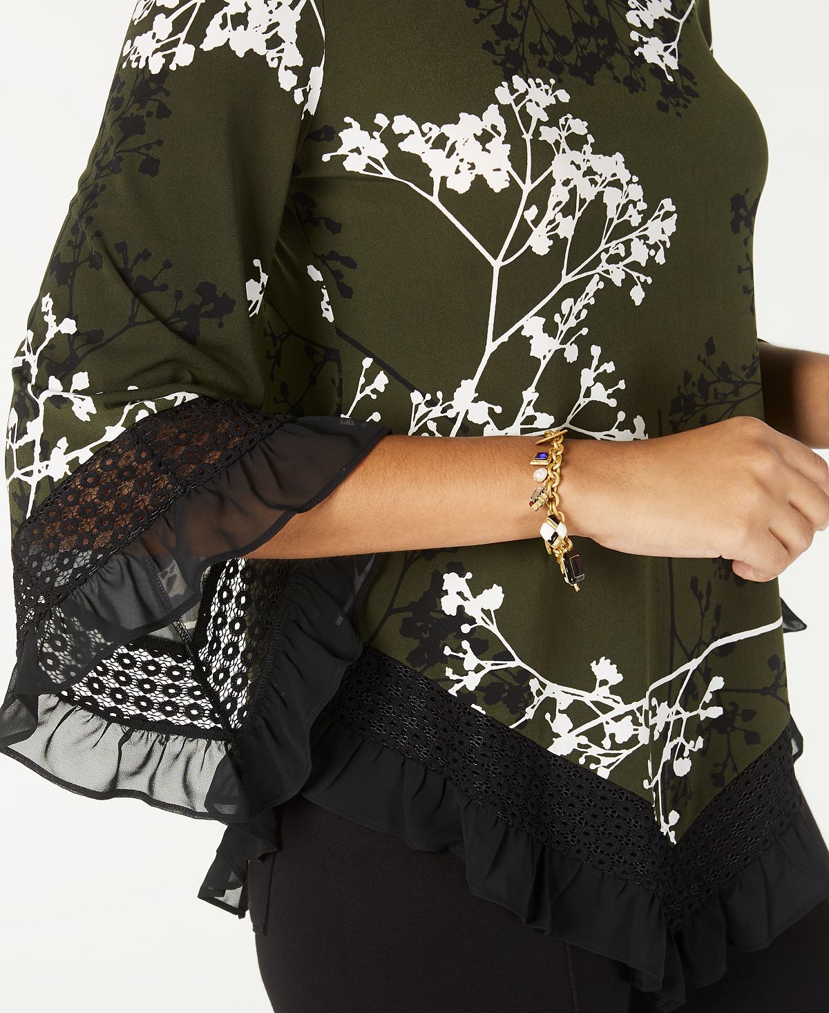 Blusa feminina Alfani com estampa floral e acabamento em renda, verde, tamanho pequeno G