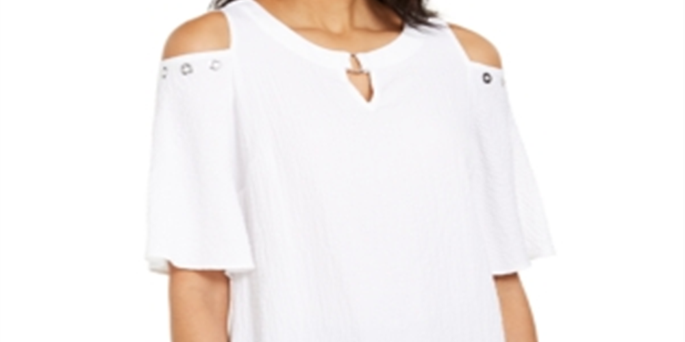 Blusa feminina com textura amassada e ombros descobertos, tamanho médio, branca, da coleção JM