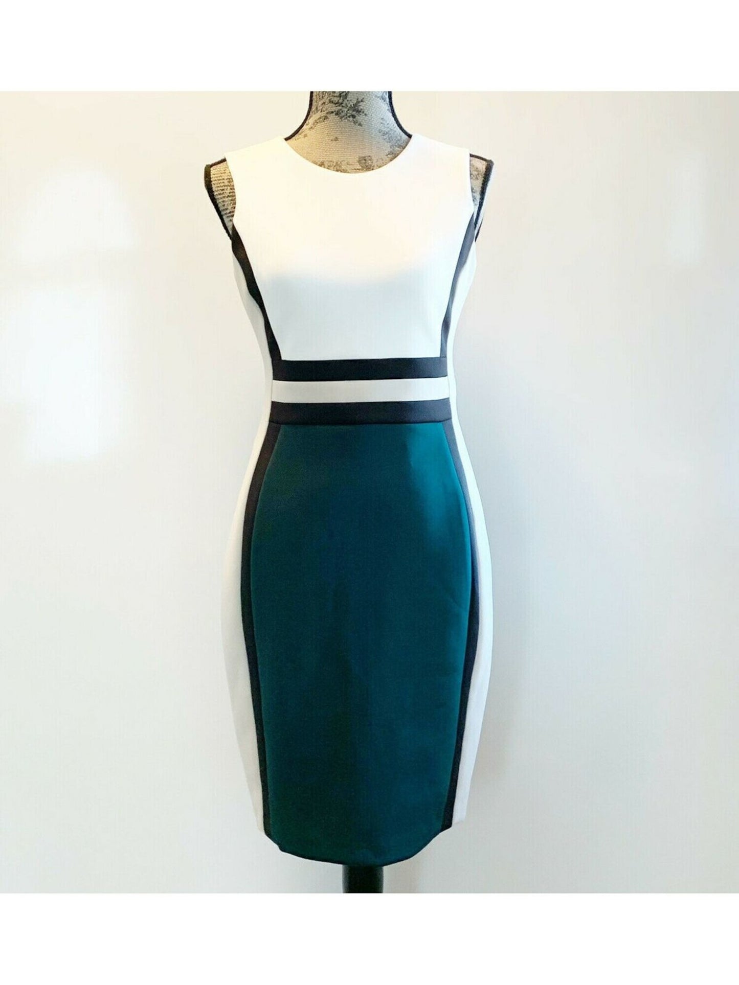 Vestido Calvin Klein Feminino Sem Mangas Acima do Joelho Bodycon Bege Multi Tamanho 20W