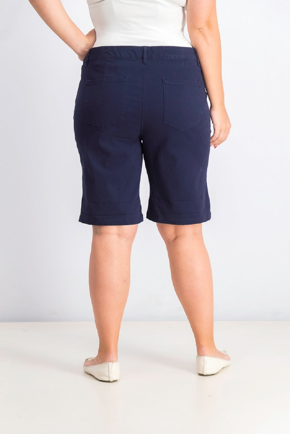 Shorts feminino azul marinho com bolsos Charter Club, tamanho 8