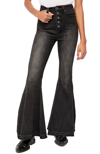 Calça jeans flare feminina insubstituível de cintura alta, preta, tamanho 31, da Free People