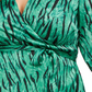 INC International Concepts Top feminino plus size com estampa animal e decote em V, verde, tamanho 0X