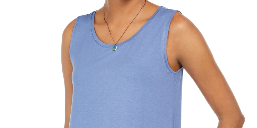 Regata feminina estilo swing-fit azul tamanho médio