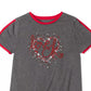 Camiseta Calvin Klein Big Girls Love com manga de golfinho, cor carvão, tamanho 7