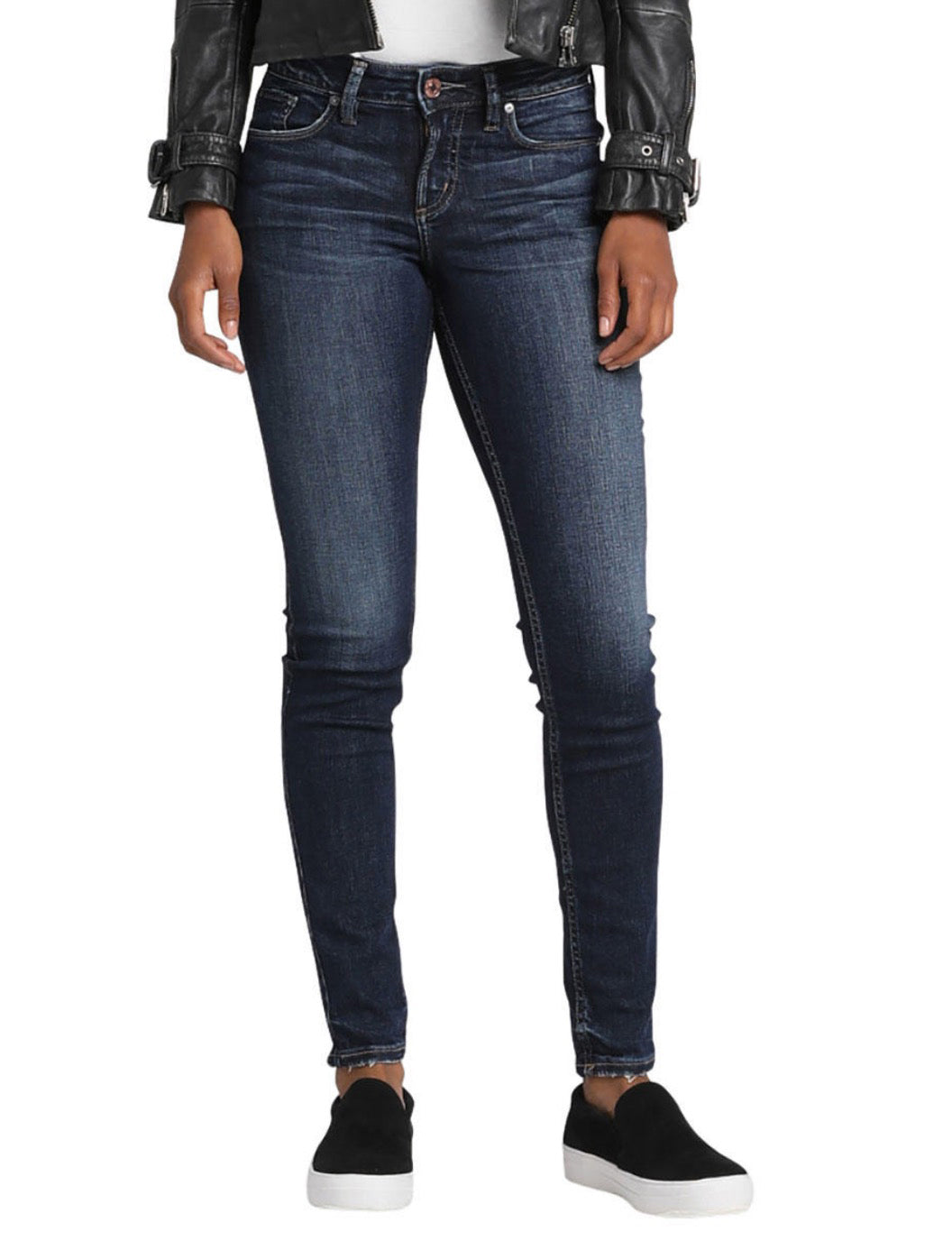 Calça jeans skinny elástica Suki Skinny feminina da Silver Jeans Co., azul, tamanho 33