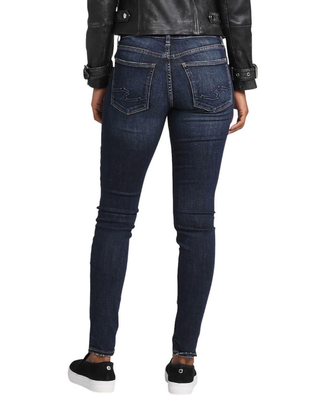 Calça jeans skinny elástica Suki Skinny feminina da Silver Jeans Co., azul, tamanho 33