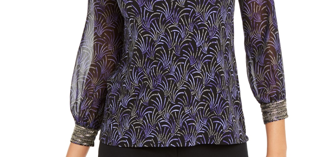 Blusa feminina Alfani com estampa e decote embelezado, preta, tamanho P