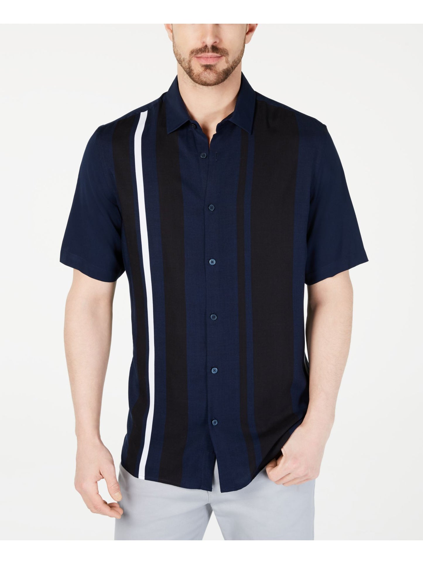 Camisa social masculina Alfani Classic Fit com gola azul, tamanho pequeno