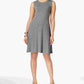 Vestido feminino estilo &amp; Company cinza mesclado sem mangas com decote joia acima do joelho e ajuste evasê tamanho pequeno pequeno