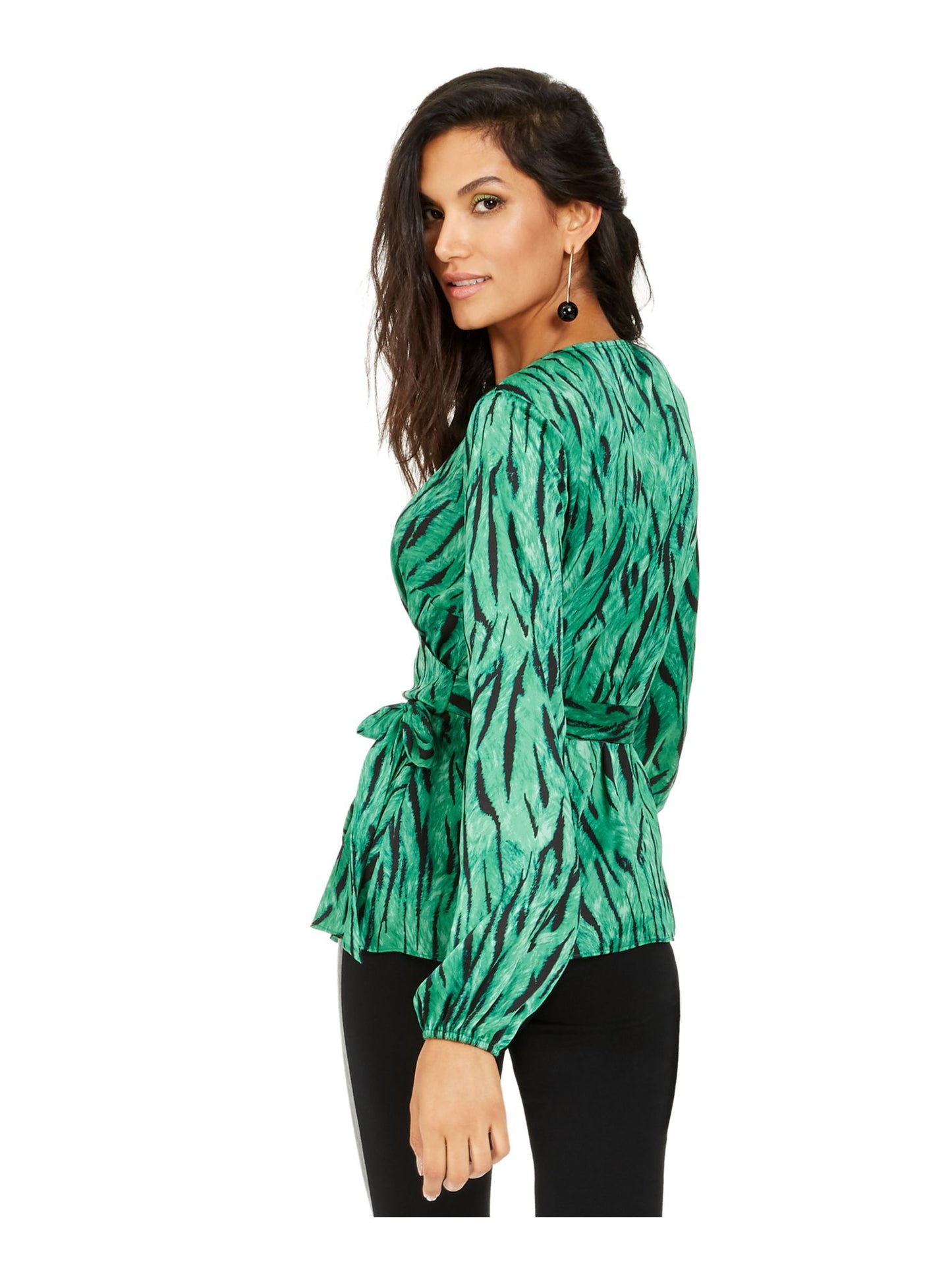 INC International Concepts Top formal feminino com estampa animal e manga comprida, verde, tamanho pequeno grande