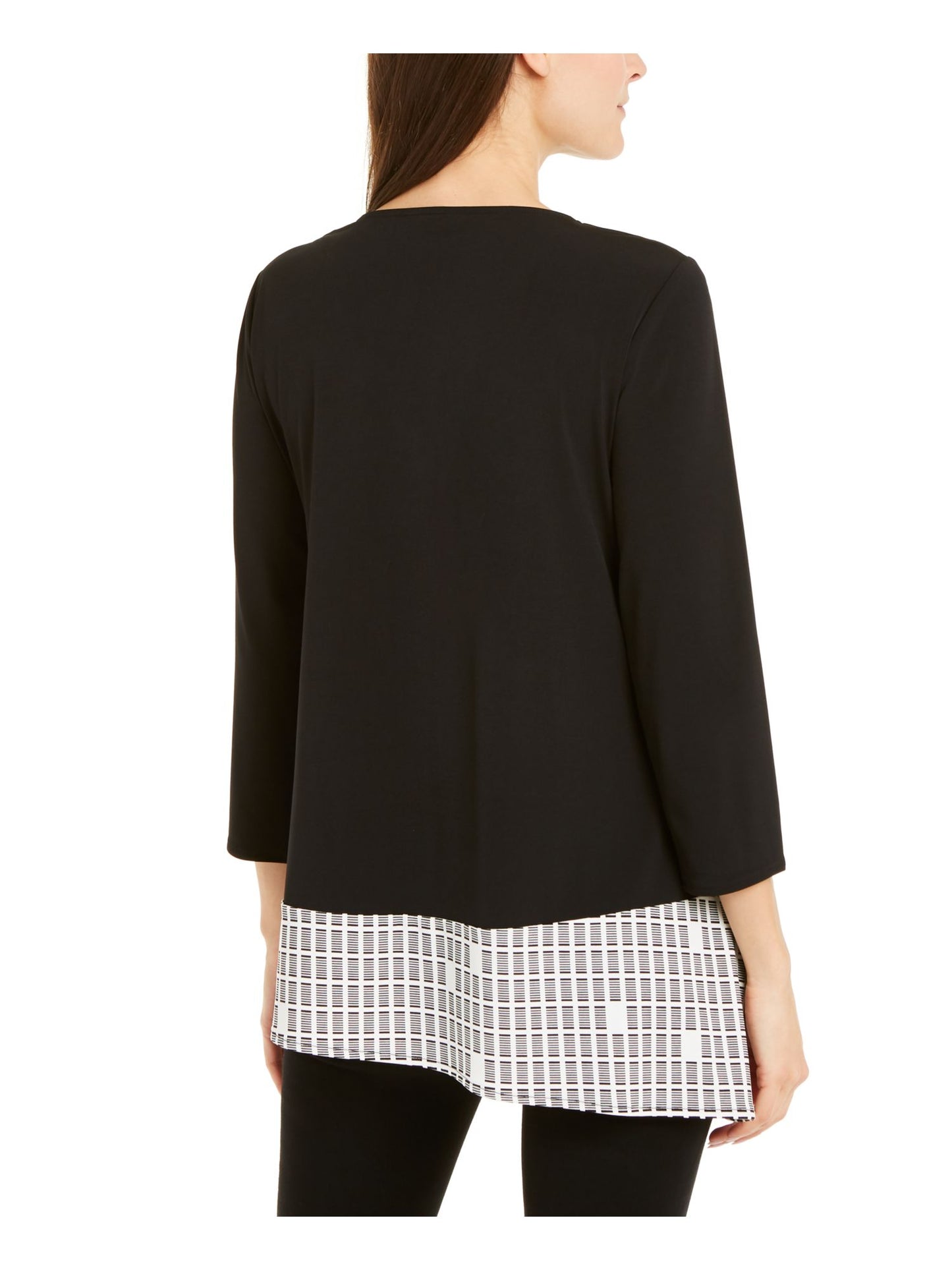 Blusa feminina Alfani com estampa mista e bainha assimétrica, preta e branca, tamanho pequeno P