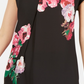 Blusa feminina pequena com estampa floral e decote em V, preta, tamanho P, da INC International Concepts
