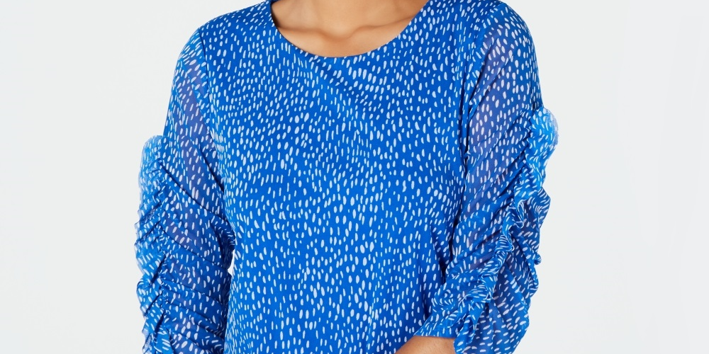 Blusa feminina Alfani com estampa de manga franzida e bolhas em malha, tamanho pequeno e médio, azul