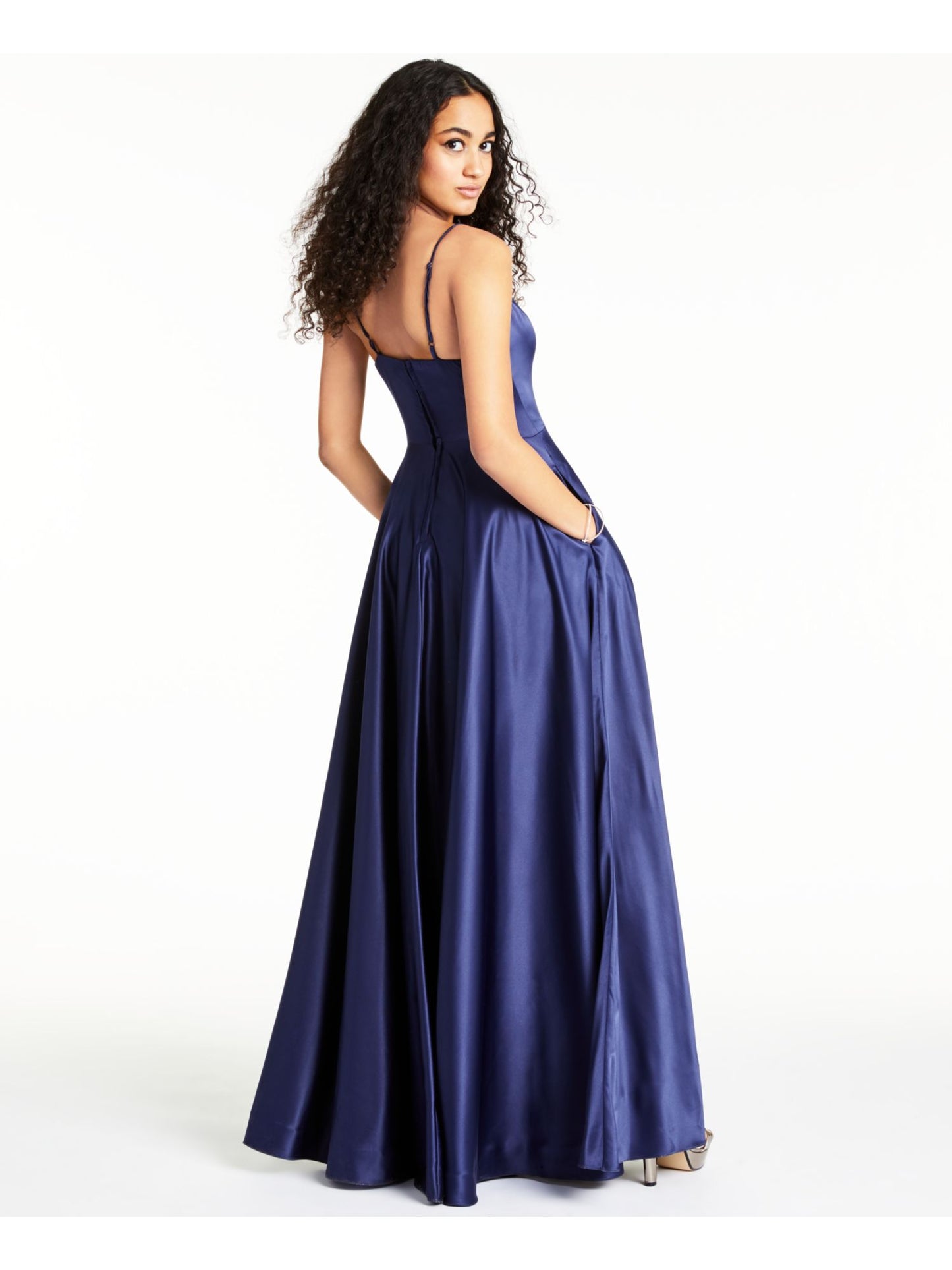 Vestido de cetim feminino B. Darlin com decote em V, azul, tamanho 11/12