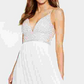Vestido de festa de formatura com corpete de contas e chiffon branco tamanho 11