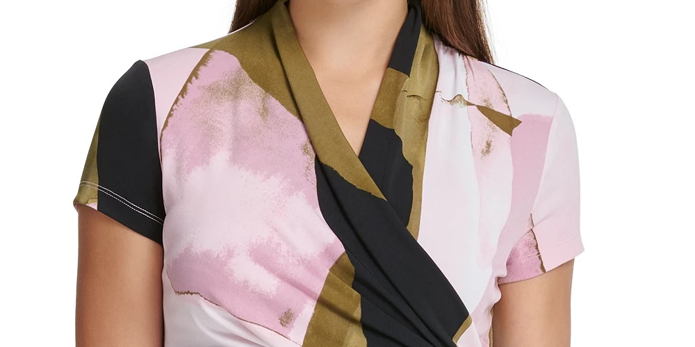 Blusa feminina DKNY com estampa de sobrepeliz e gola alta, rosa brilhante, tamanho grande