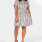 Vestido feminino City Studios com estampa animal, manga curta, gola redonda, acima do joelho, ajuste evasê, cinza, tamanho pequeno