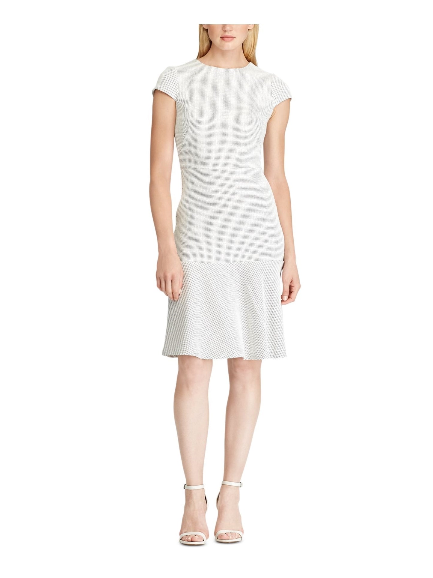 Vestido Ralph Lauren Feminino Branco com Zíper e Bolinhas, Manga Curta, Gola Joia, Comprimento até o Joelho, Ajuste Fino e Flare, Azul e Branco, Tamanho 10