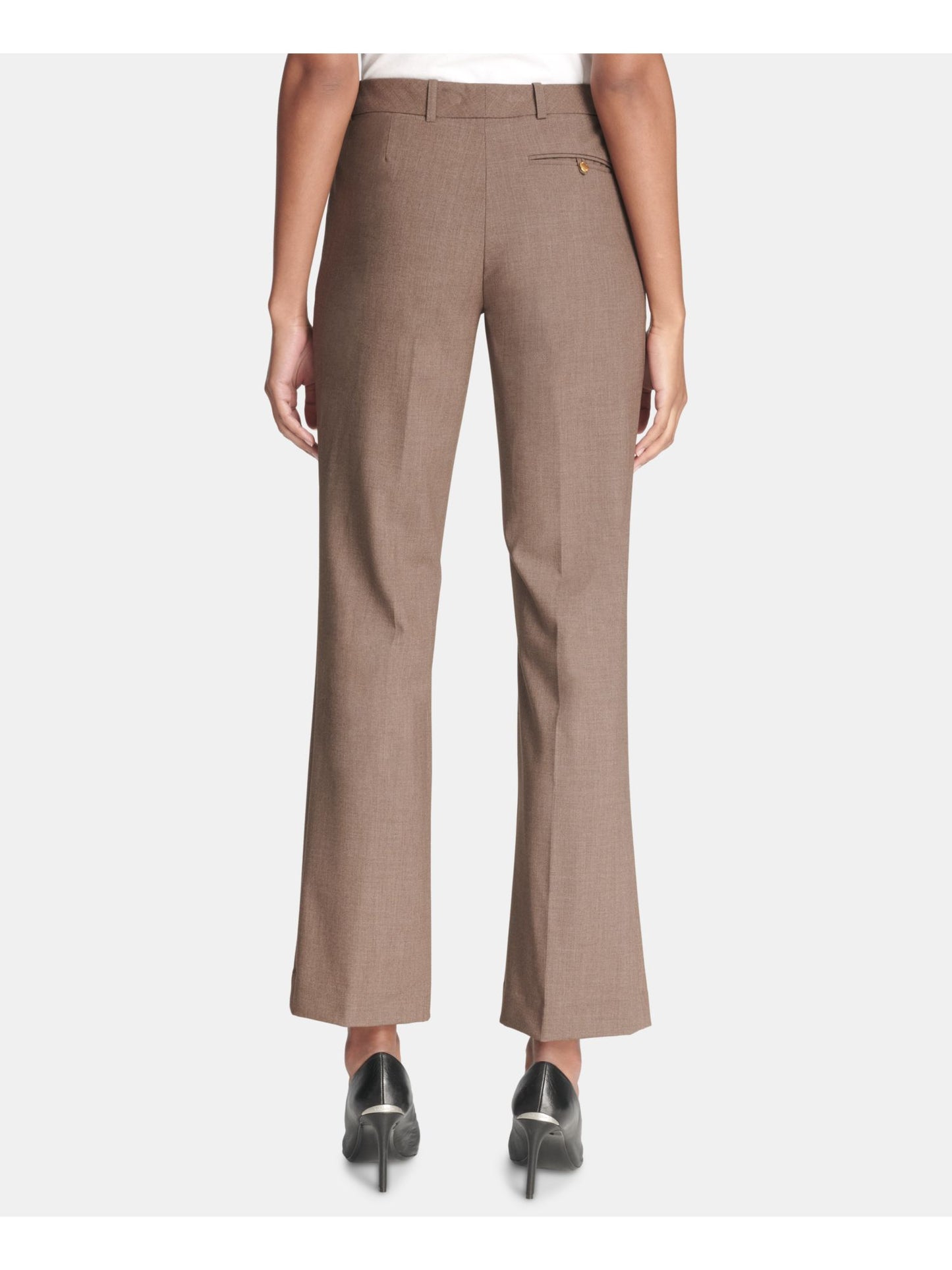 Calça feminina Calvin Klein com zíper e bolsos para usar no trabalho, perna reta, marrom, tamanho 8, pequena