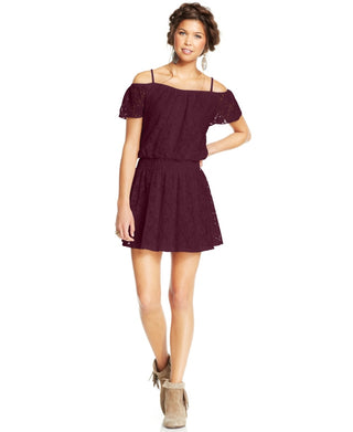 Vestido American Rag Feminino de Renda com Ombros à Mostra Vermelho Tamanho Médio