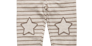 Calça jogger listrada com estampa de estrela First Impressions para meninos, tamanho 4T, bege