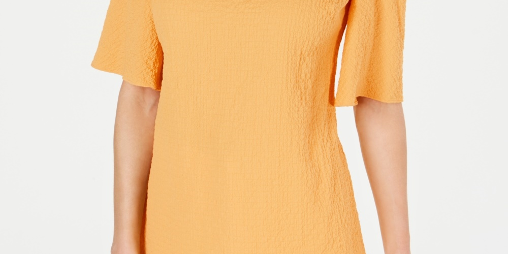 Blusa feminina com textura amassada e ombros descobertos, amarela, tamanho extrapequeno, da coleção JM