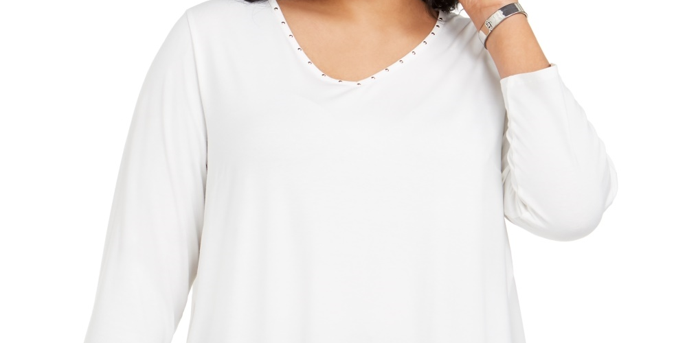JM Collection Top Feminino Plus Size com Tachas e Técnicas Mistas Branco Tamanho 0X