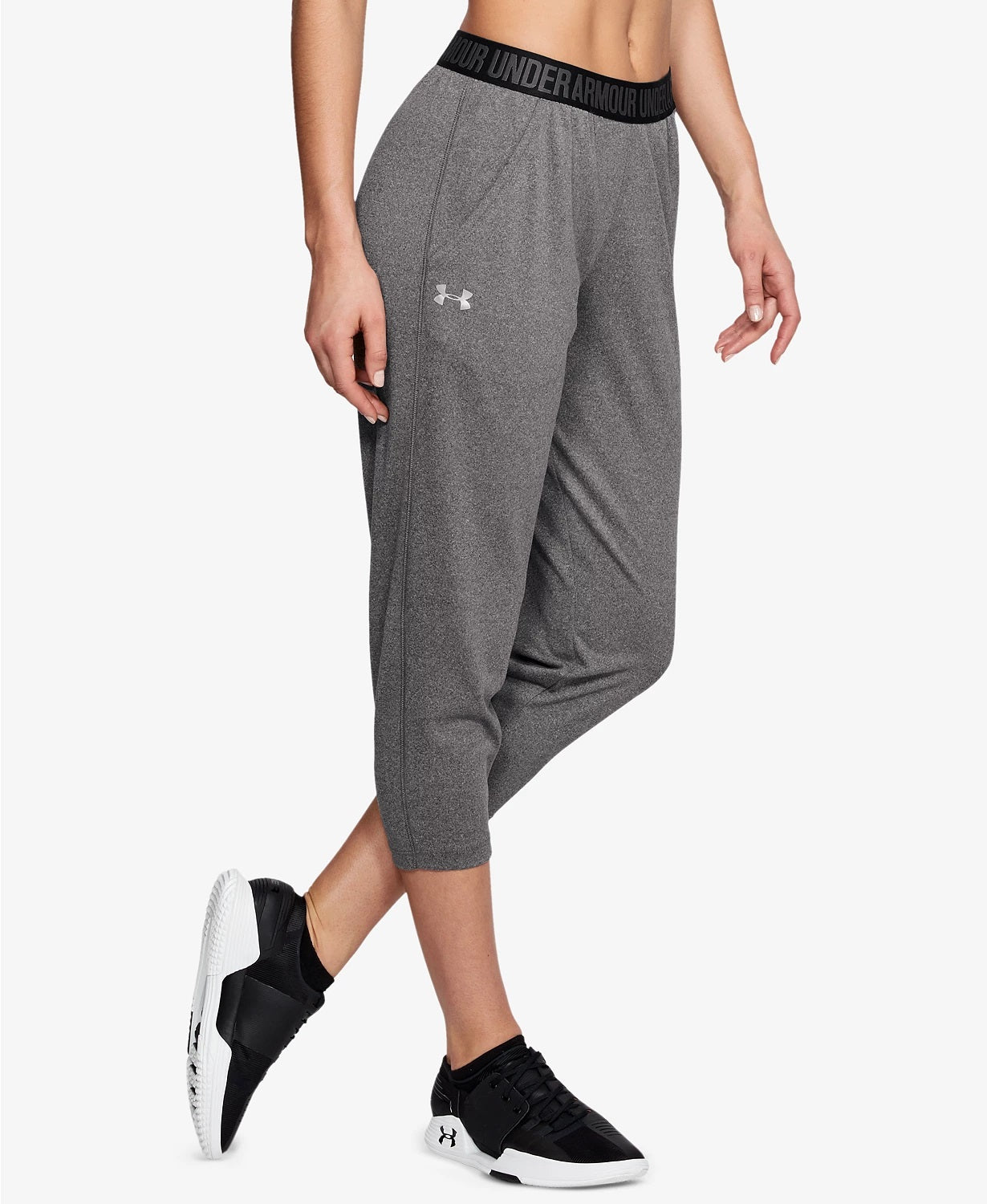 Calça de moletom Under Armour Ua Tech Play Up Capri feminina, preta, tamanho X-S