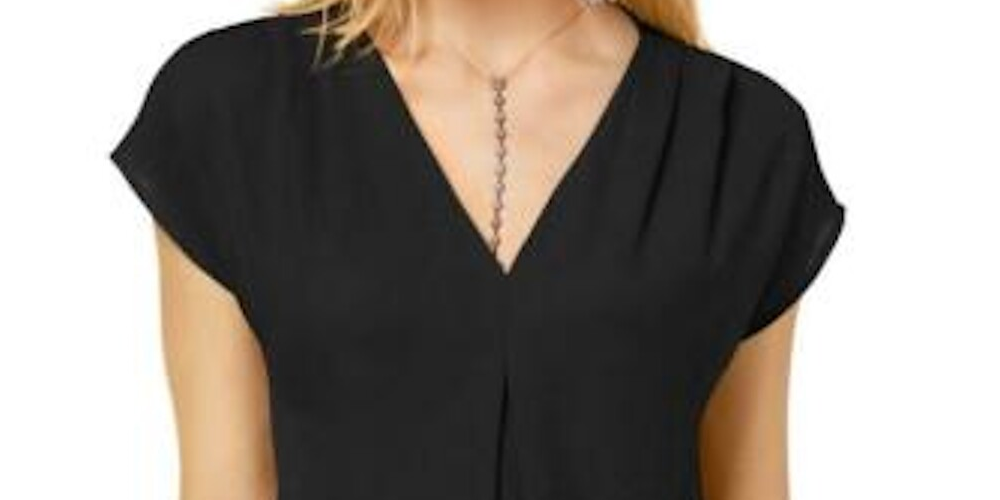 Blusa feminina com manga curta e decote em V da INC International Concepts, preta, tamanho grande