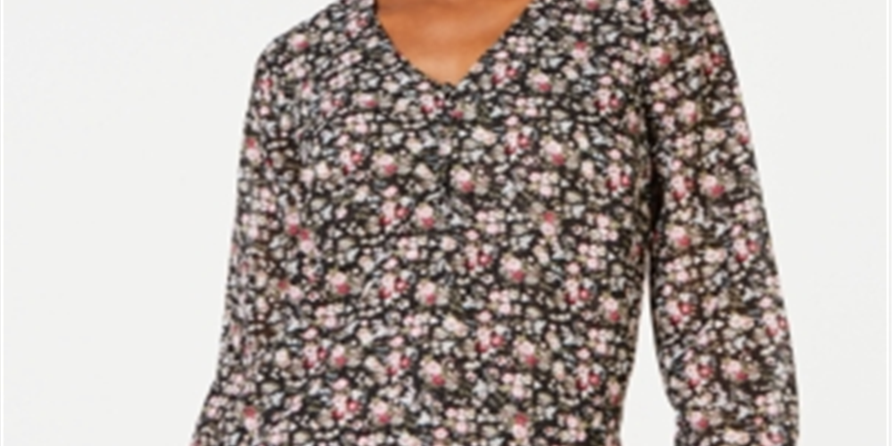 Blusa feminina estampada com decote em V Maison Jules, preta, tamanho médio