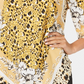 Blusa feminina Thalia Sodi com estampa de ombro descoberto, bege, tamanho pequeno