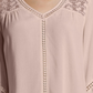 Blusa feminina John Paul Richard com acabamento em renda, rosa, tamanho grande
