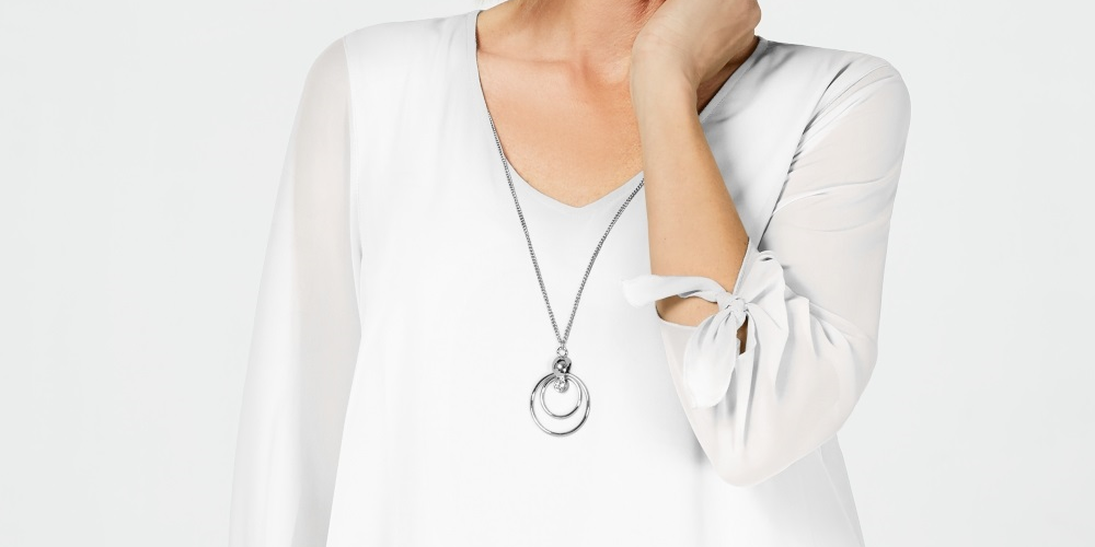 Blusa feminina com colar assimétrico JM Collection, branca, tamanho X-Large