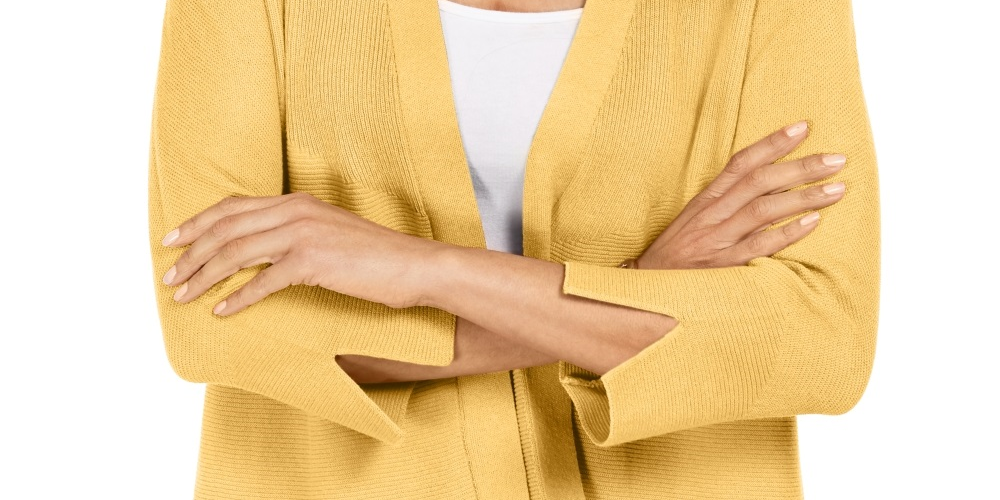 Cardigan feminino JM Collection com mangas divididas e nervuras mistas, tamanho médio, dourado