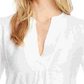 Vince Camuto Blusa feminina de manga comprida com babados, cor marfim, tamanho natural, pequena