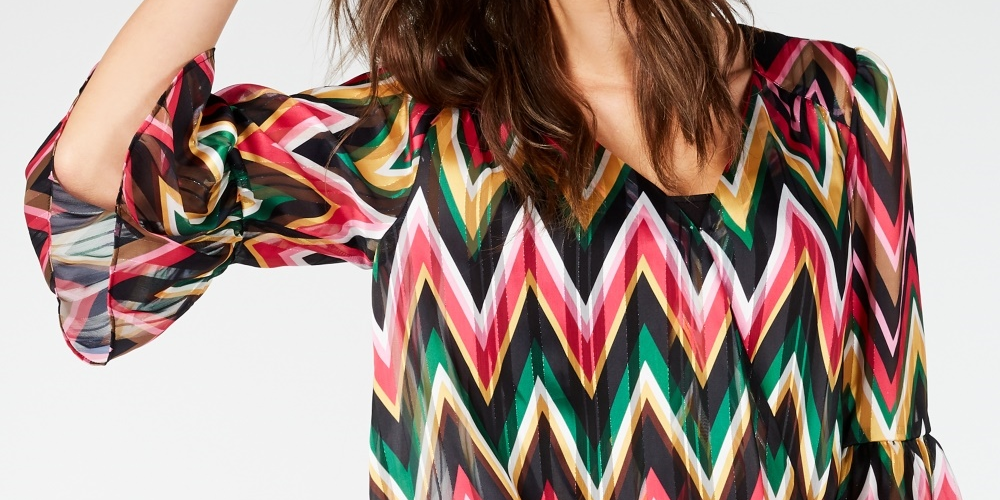 Blusa feminina com estampa de zigue-zague e manga sino, tamanho pequeno e médio, da INC International Concepts