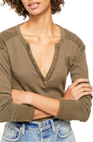 Free People Feminino Militar Mix Henley Tamanho Verde Tamanho Médio