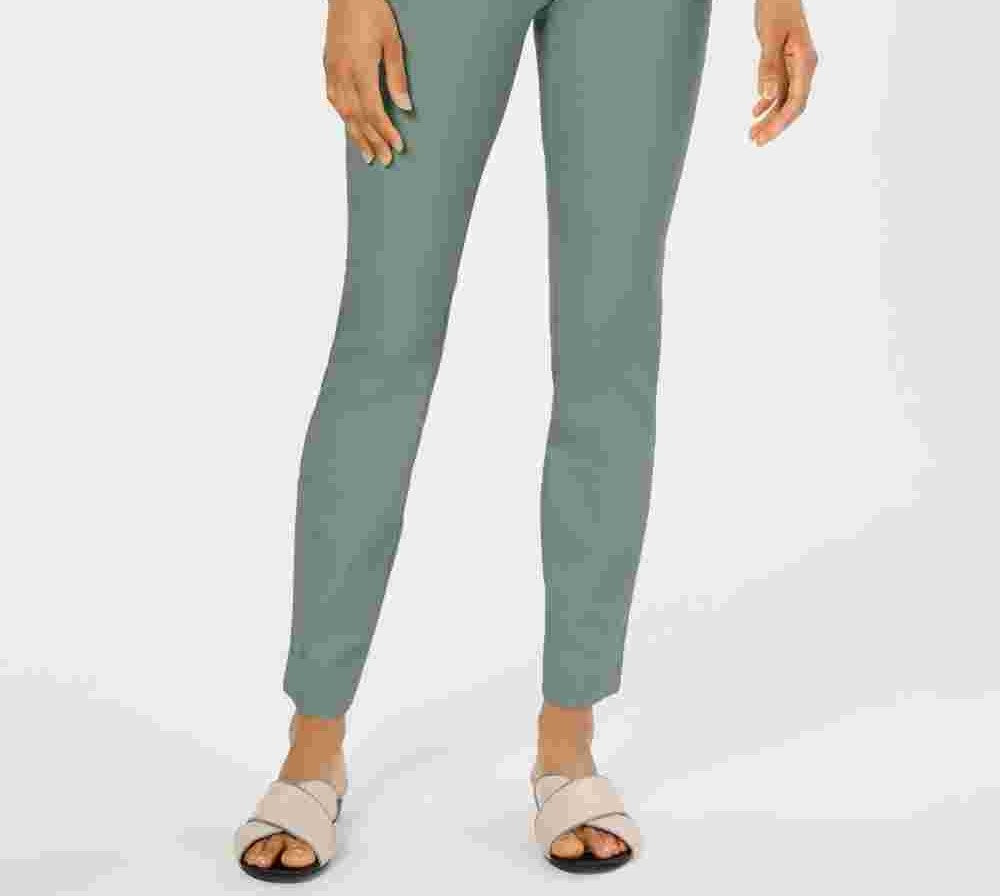 Calças femininas Charter Club Cambridge Skinny Pull-On com controle de barriga, comprimentos regulares e curtos, verde, tamanho 6