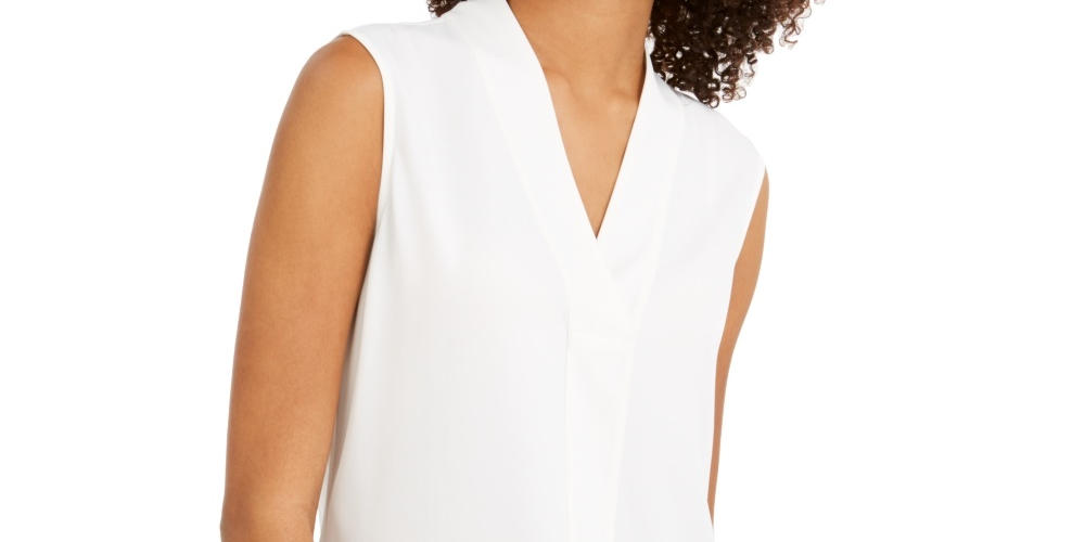 Blusa Calvin Klein Feminina Gola V Sem Mangas Branca Tamanho Grande